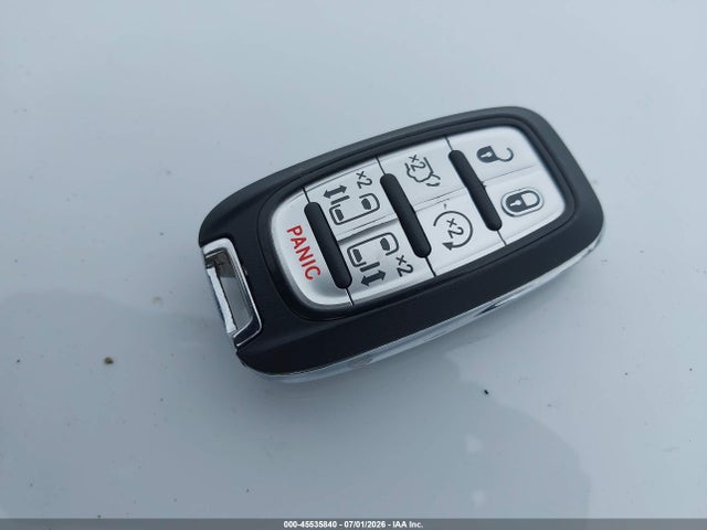 Chrysler Pacifica Limited 2026 2C4RC1GG4TR206004 Image 11