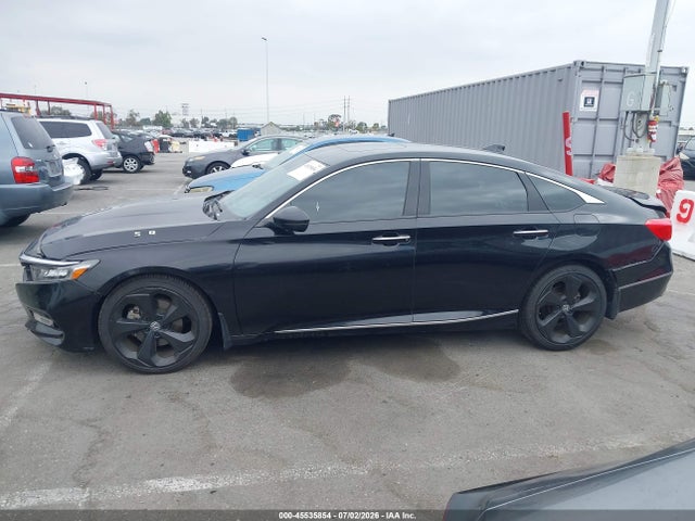 Honda Accord Touring 2018 1HGCV1F99JA010601 Image 14