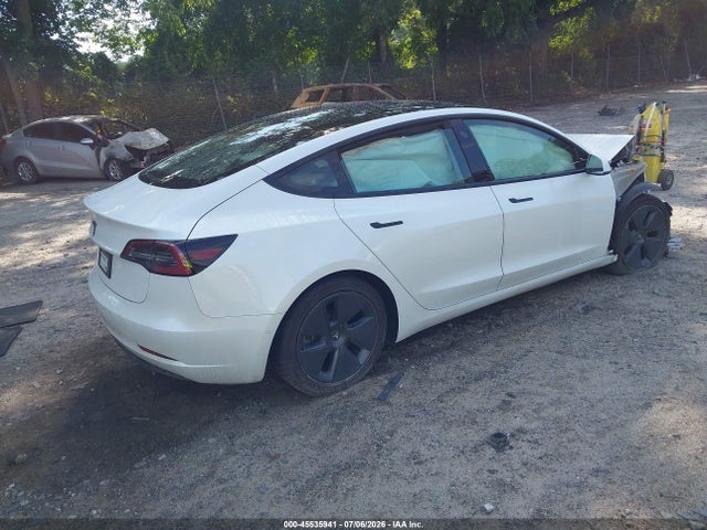 Tesla Model 3 Standard Range Plus Rear-wheel Drive 2021 5YJ3E1EAXMF981905 Image 4