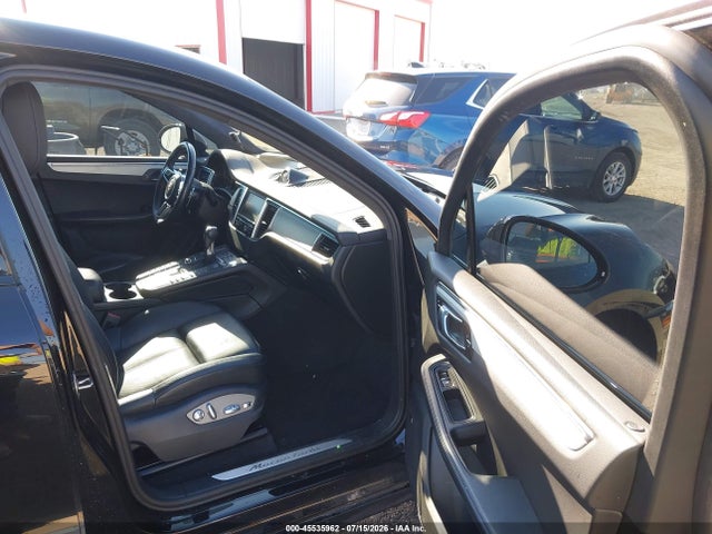 45535962 :رقم المزاد ، WP1AF2A52FLB98367 vin ، 2015 Porsche Macan Turbo مزاد بيع