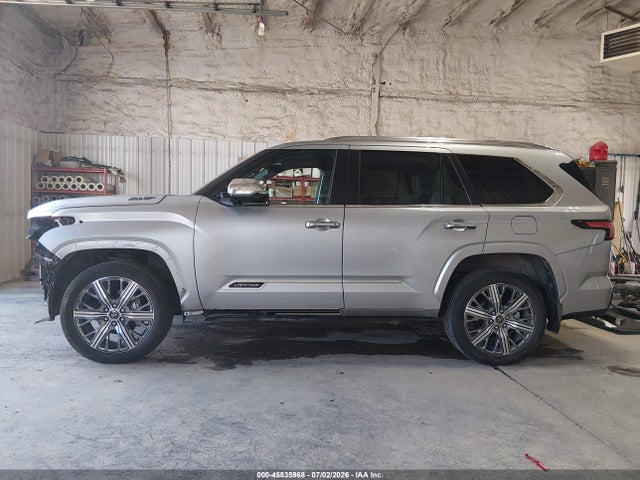 Toyota Sequoia Capstone 2024 7SVAAABA9RX038026 Image 15