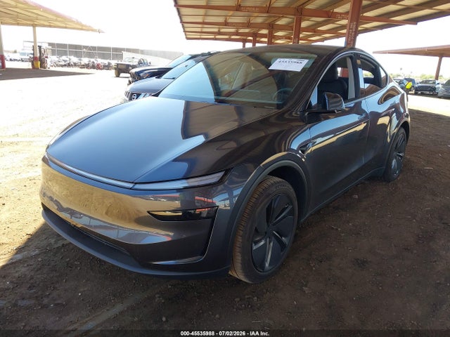 Tesla Model Y 2026 7SAYGDED6TA487308 Image 2