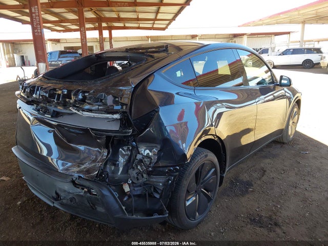 Tesla Model Y 2026 7SAYGDED6TA487308 Image 4