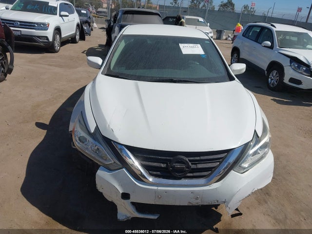 Nissan Altima 2.5 S 2018 1N4AL3AP0JC299990 Image 11