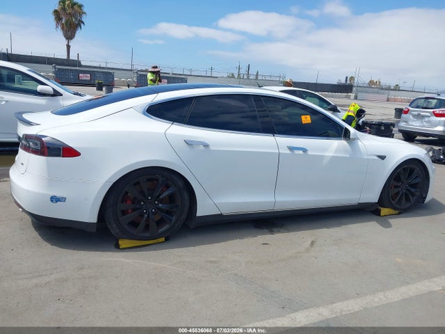 Tesla Model S 60/70/85 2015 5YJSA1H15FFP78264 Image 12