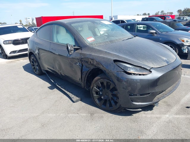 45536121 :رقم المزاد ، 7SAYGDED6SF232840 vin ، 2025 Tesla Model Y Long Range Dual Motor Rear-wheel Drive مزاد بيع