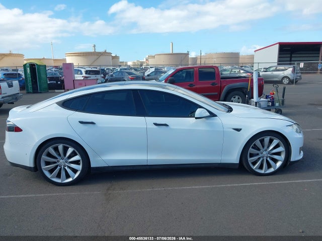 45536133 :رقم المزاد ، 5YJSA1S24FF095327 vin ، 2015 Tesla Model S 70d/85d/p85d مزاد بيع