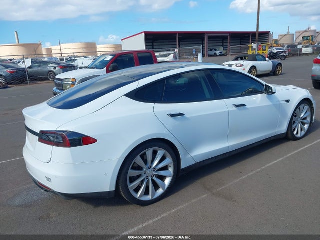45536133 :رقم المزاد ، 5YJSA1S24FF095327 vin ، 2015 Tesla Model S 70d/85d/p85d مزاد بيع