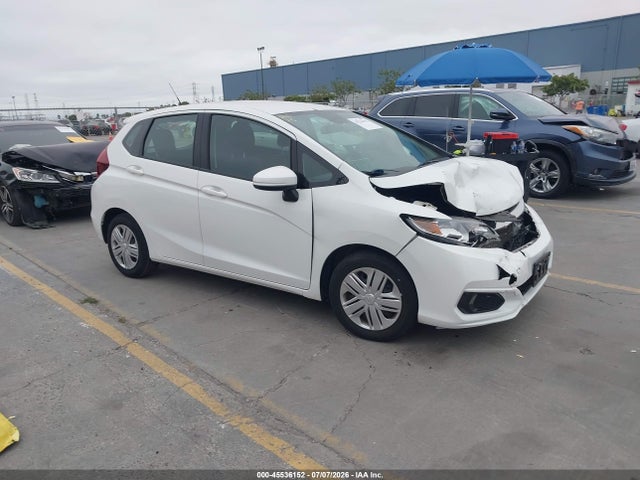 Honda FIT LX 2018 3HGGK5H40JM735252 головне зображення
