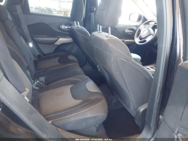 Jeep Cherokee Latitude 4x4 2018 1C4PJMCB7JD528824 Image 8