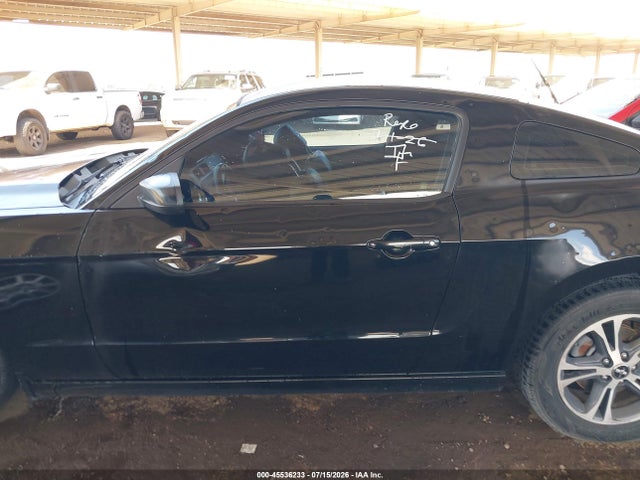1ZVBP8AM2E5260377 Ford Mustang V6 Premium
