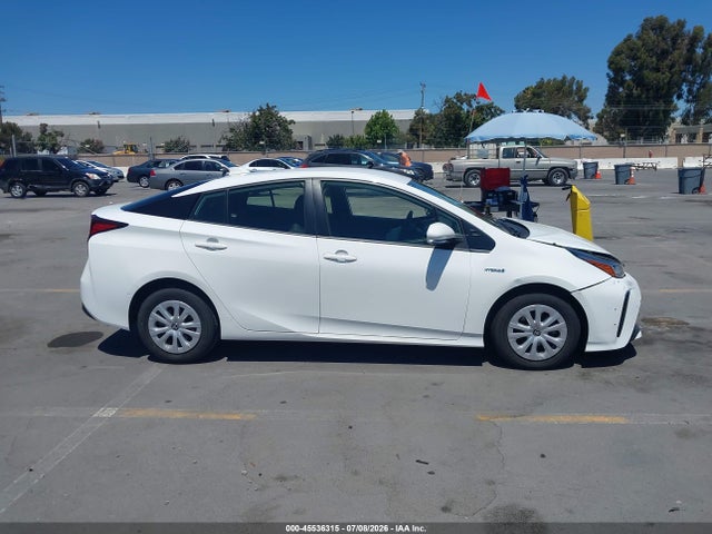 Toyota Prius Le 2022 JTDKAMFU6N3166570 Image 13