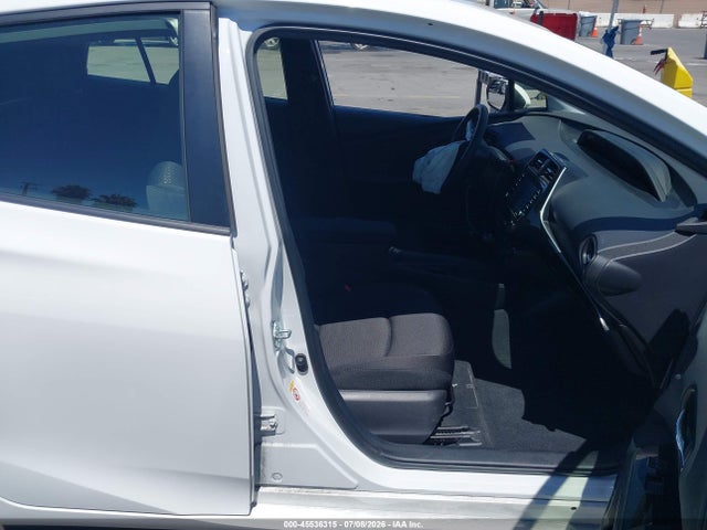 Toyota Prius Le 2022 JTDKAMFU6N3166570 Image 5