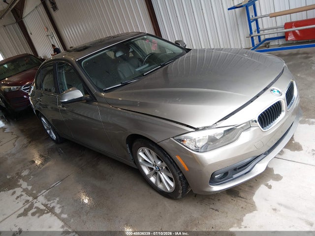 Aukcja sprzedaży 2016 Bmw 320i Xdrive, vin: WBA8A3C56GK551358, numer aukcji: 45536339