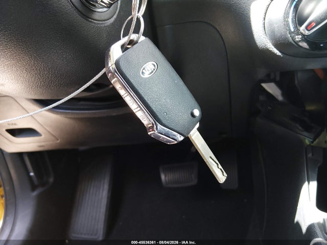 2020 Kia Soul Lx მანქანა იყიდება აუქციონზე, vin: KNDJ23AU2L7048550, აუქციონის ნომერი: 45536361