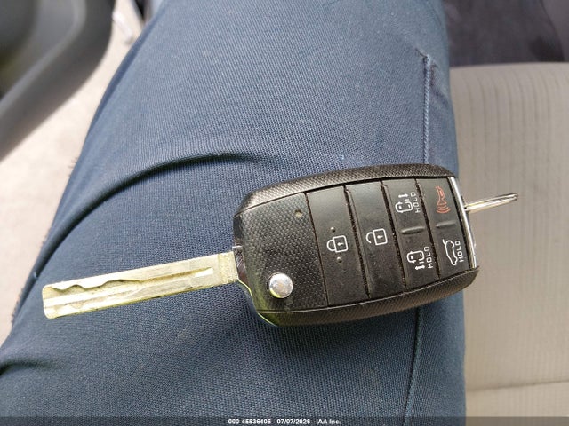 45536406 :رقم المزاد ، KNDMB5C14K6533949 vin ، 2019 Kia Sedona Lx مزاد بيع