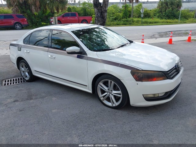 Продаж на аукціоні авто 2015 Volkswagen Passat 1.8t Se, vin: 1VWBS7A34FC065152, номер лоту: 45536435