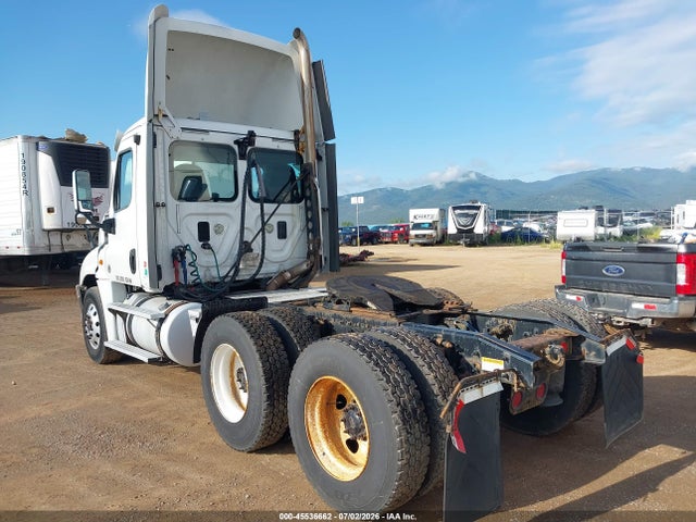 Freightliner Cascadia 125 2016 3AKJGED68GSHG1925 Image 3