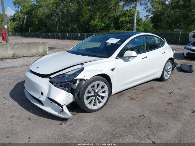 Tesla Model 3 Long Range Dual Motor All-wheel Drive 2022 5YJ3E1EB4NF312698 Image 2