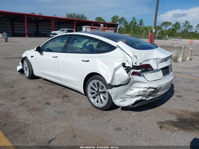 Tesla Model 3 Long Range Dual Motor All-wheel Drive 2022 5YJ3E1EB4NF312698 Image 3