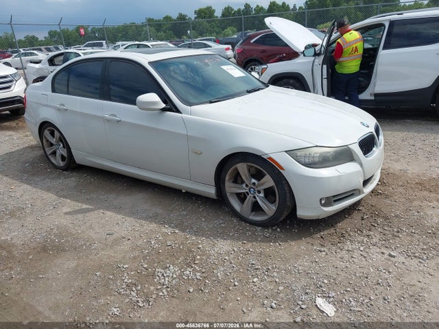 2011 Bmw 335i მანქანა იყიდება აუქციონზე, vin: WBAPM5G55BNN00983, აუქციონის ნომერი: 45536766