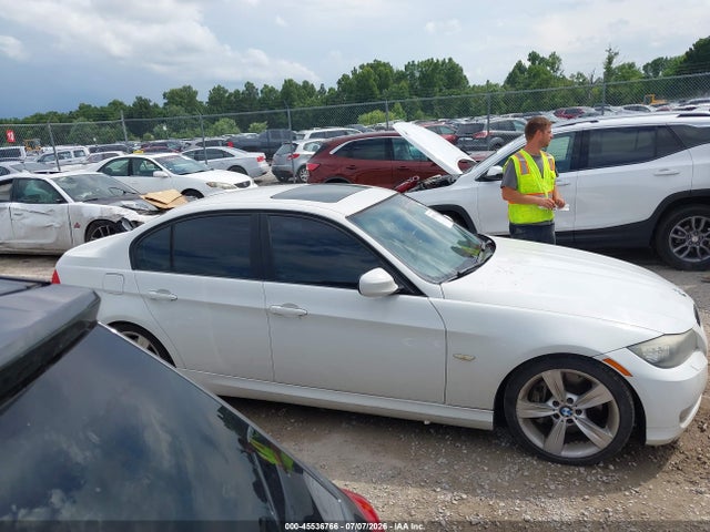 Продаж на аукціоні авто 2011 Bmw 335i, vin: WBAPM5G55BNN00983, номер лоту: 45536766