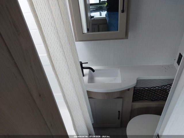 Продаж на аукціоні авто 2025 Forest River Rockwood, vin: 5ZT2RSJC5S3036883, номер лоту: 45536798