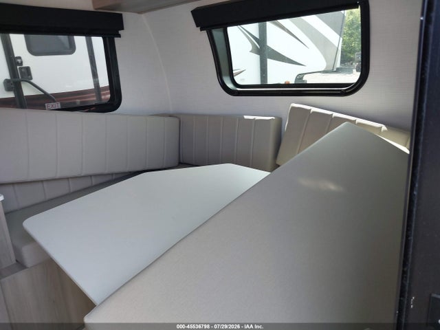 Продаж на аукціоні авто 2025 Forest River Rockwood, vin: 5ZT2RSJC5S3036883, номер лоту: 45536798