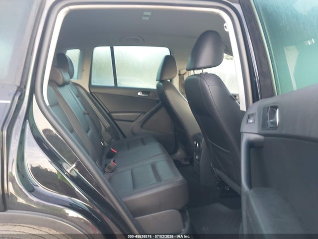 WVGAV7AX1FW567166 Volkswagen TIGUAN SE