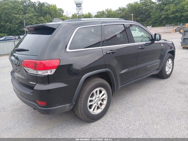 1C4RJFAG5KC754208 Jeep Grand Cherokee Laredo E 4x4