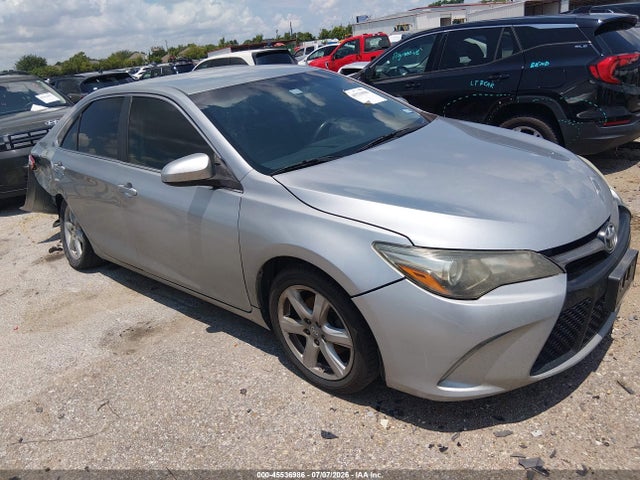 2015 Toyota Camry Le მანქანა იყიდება აუქციონზე, vin: 4T4BF1FKXFR484672, აუქციონის ნომერი: 45536986