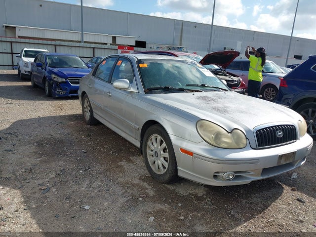 2004 Hyundai Sonata Gls/lx მანქანა იყიდება აუქციონზე, vin: KMHWF35HX4A925339, აუქციონის ნომერი: 45536994