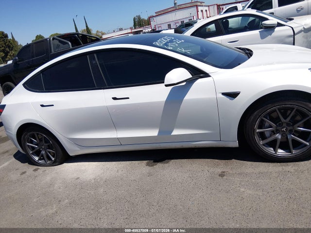 45537009 :رقم المزاد ، 5YJ3E1EA9NF309299 vin ، 2022 Tesla Model 3 Rear-wheel Drive مزاد بيع