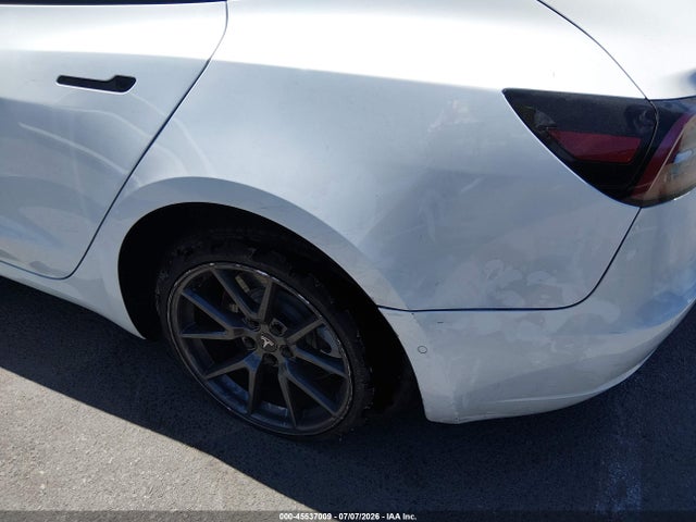 45537009 :رقم المزاد ، 5YJ3E1EA9NF309299 vin ، 2022 Tesla Model 3 Rear-wheel Drive مزاد بيع