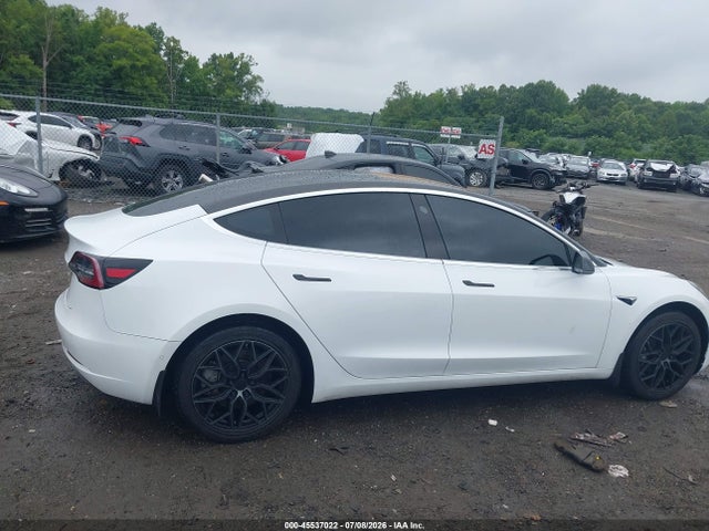 Продаж на аукціоні авто 2018 Tesla Model 3 Long Range/mid Range, vin: 5YJ3E1EA3JF153240, номер лоту: 45537022