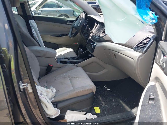 Hyundai TUCSON SE 2018 KM8J2CA49JU769264 Image 5
