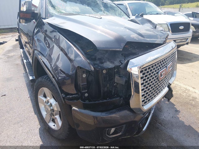 1GT12UE8XGF190370 GMC Sierra 2500hd Denali
