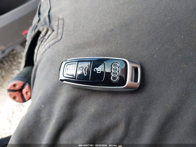 45537161 :رقم المزاد ، WAUFJBFW5R7001788 vin ، 2024 Audi E-tron Gt Premium Plus Quattro مزاد بيع