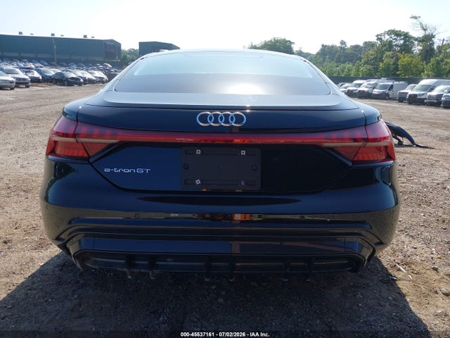 45537161 :رقم المزاد ، WAUFJBFW5R7001788 vin ، 2024 Audi E-tron Gt Premium Plus Quattro مزاد بيع