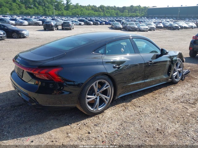 45537161 :رقم المزاد ، WAUFJBFW5R7001788 vin ، 2024 Audi E-tron Gt Premium Plus Quattro مزاد بيع