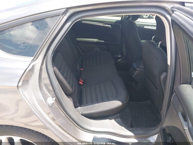 1FA6P0H73E5392284 Ford FUSION SE