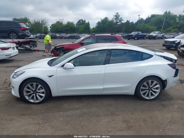 5YJ3E1EA1JF060488 Tesla Model 3 Long Range/mid Range