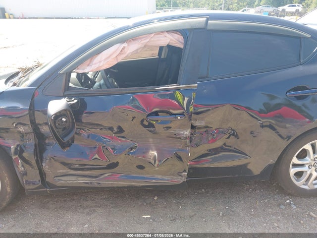3MYDLBYV3HY147646 Toyota YARIS IA