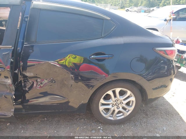 3MYDLBYV3HY147646 Toyota YARIS IA