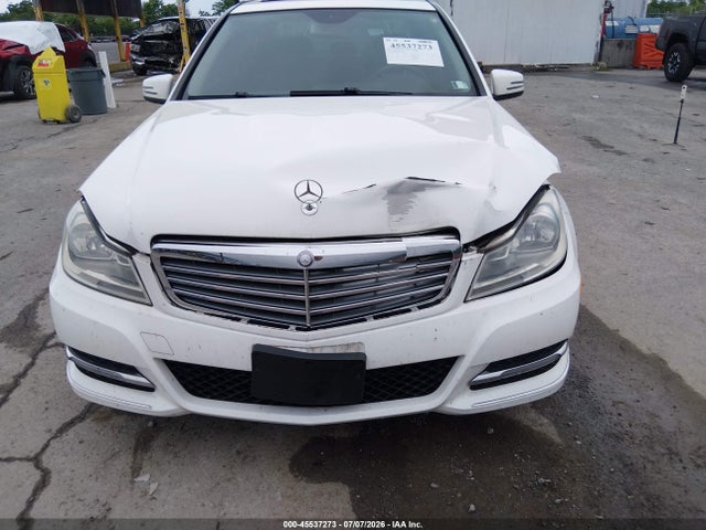 45537273 :رقم المزاد ، WDDGF8AB7DR281331 vin ، 2013 Mercedes-benz C 300 Luxury 4matic مزاد بيع