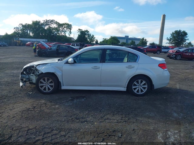 2011 Subaru Legacy 2.5i Premium მანქანა იყიდება აუქციონზე, vin: 4S3BMBG65B3215359, აუქციონის ნომერი: 45537315