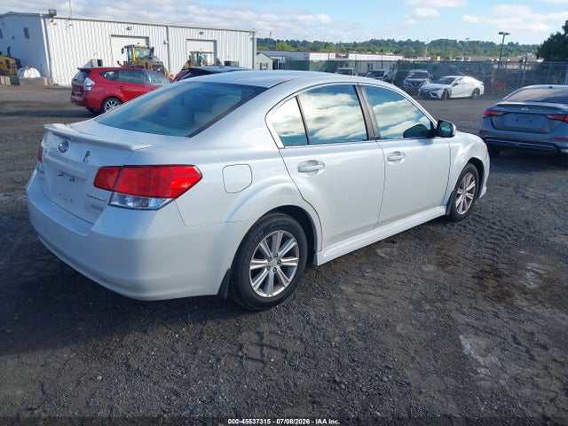 2011 Subaru Legacy 2.5i Premium მანქანა იყიდება აუქციონზე, vin: 4S3BMBG65B3215359, აუქციონის ნომერი: 45537315