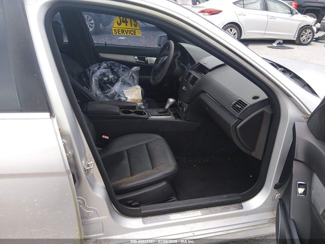 45537357 :رقم المزاد ، WDDGF5EB3AR098027 vin ، 2010 Mercedes-benz C 300 Luxury/sport مزاد بيع