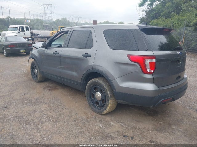Ford Utility Police Interceptor 2017 1FM5K8AR1HGD25279 Image 3