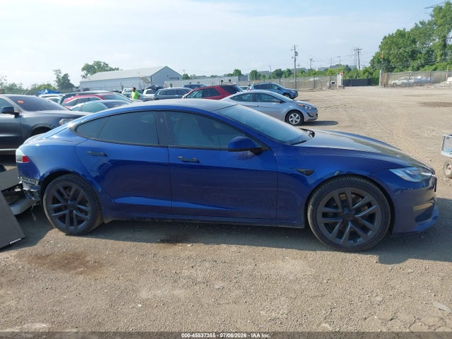 2022 Tesla Model S Dual Motor All-wheel Drive მანქანა იყიდება აუქციონზე, vin: 5YJSA1E54NF467849, აუქციონის ნომერი: 45537385